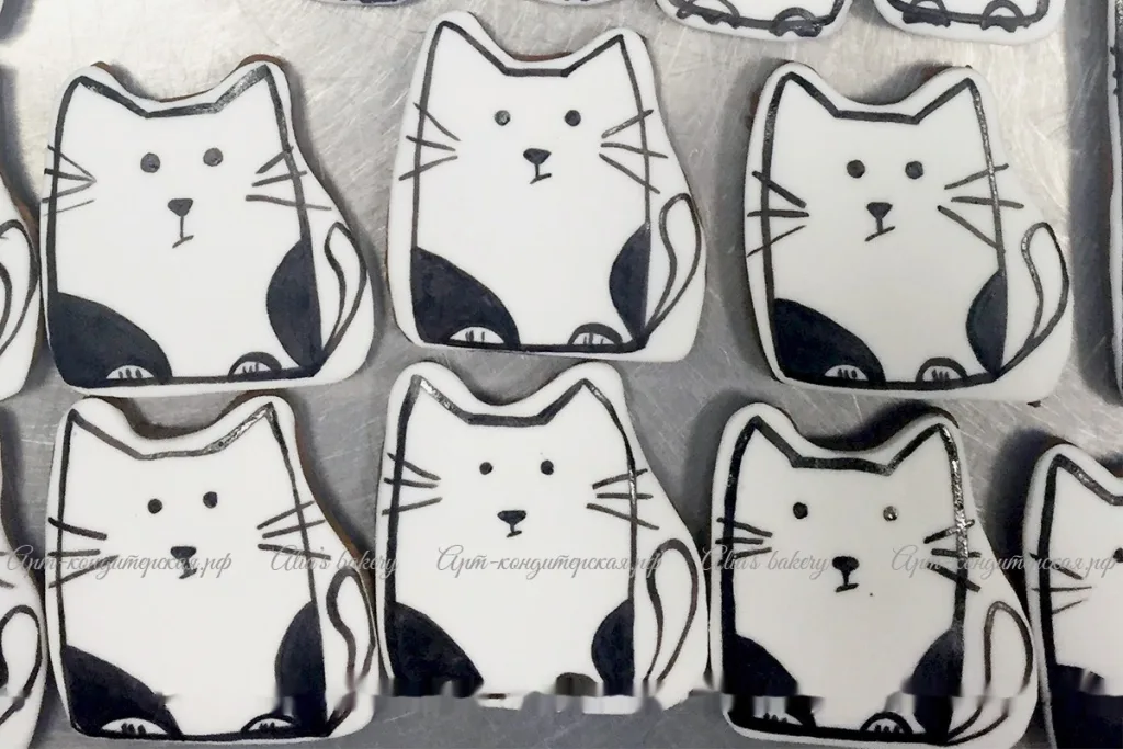 Монохромные коты